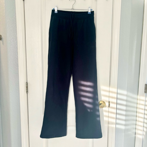 Aritzia Sweatfleece Cozy Fleece Boyfriend Sweatpant - Picture 6 of 10